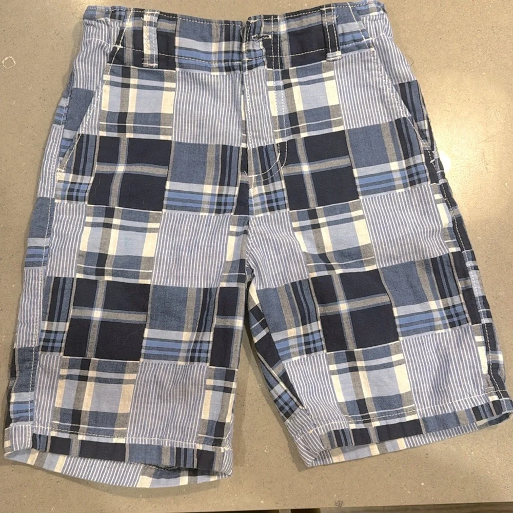 GYMBOREE boy’s size 7 blue madras shorts